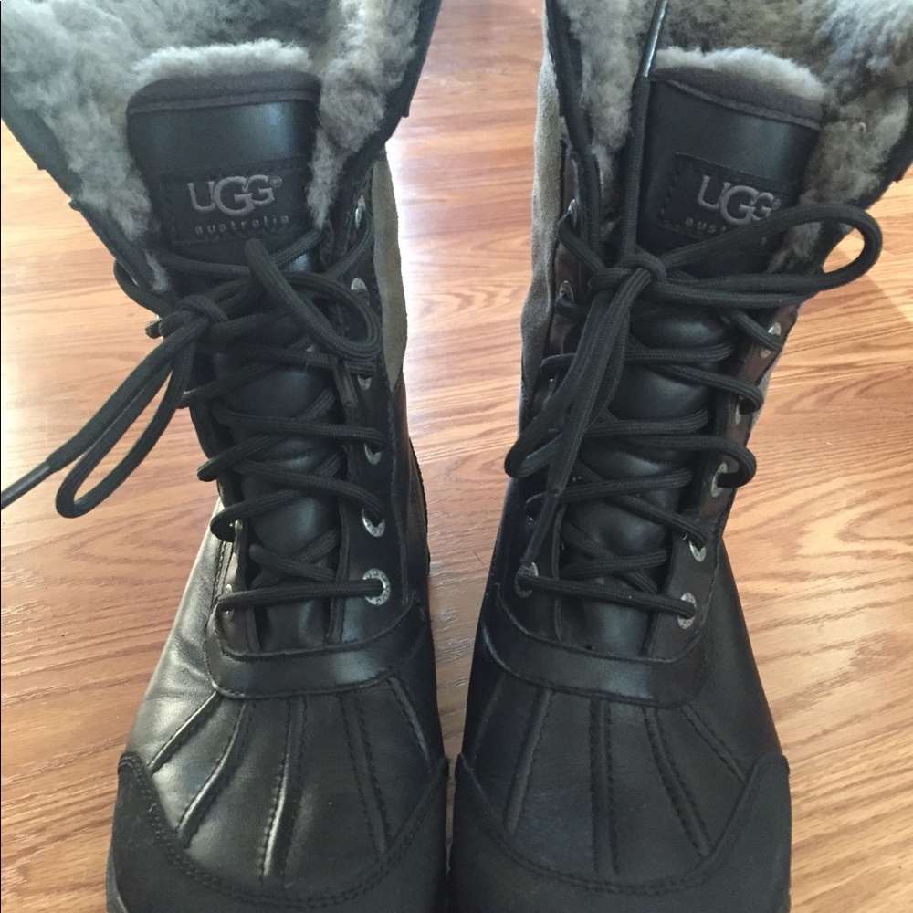 Ugg Adirondack Snow Boot Size 7 Black and Grey